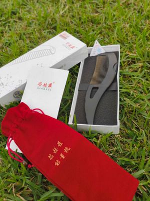 Press On Dandruff Comb (Premium Quality)_img_3