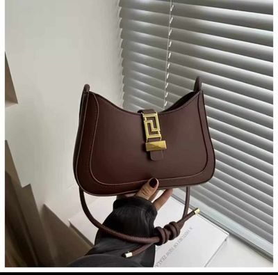 Fashion casual woman cross solid bag_img_0