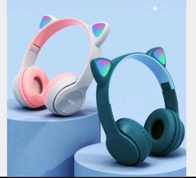 P47M Wireless Headphone Flash Light CuteCat Ear with Mic Control LED Stereo Music Headphone_img_1