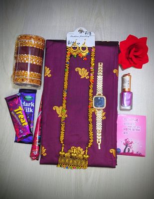আকর্ষণীয় শাড়ী গিফট কম্ব সেট_img_2