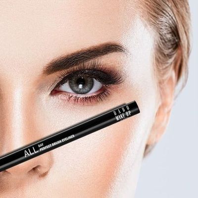 Dabo Make Up All Day perfect Brush Eyeliner 01 Deep Black_img_1