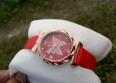 Buterfly Fashionable Watch For Women+Box -Watch For Women_img_2