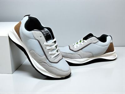 Premium Fashionable Sneakers (ADS-44)_img_0