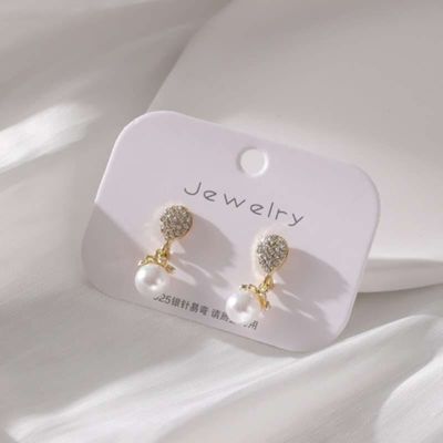Elegant Pearl Drop Earrings_img_0