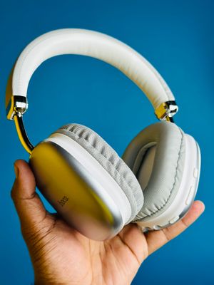 Hoco W35 Wireless Headphone- Black Color & Silver Color_img_1