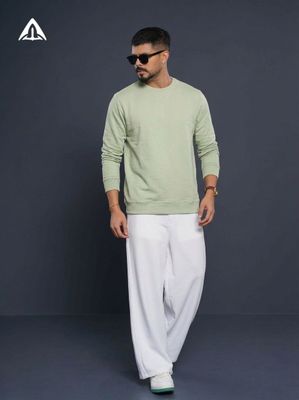 ACENTRIC'S Round-Neck Pullover Sweatshirt