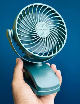 P8 USB Small Handheld Rechargeable Clip Fan – Green Color_img_0