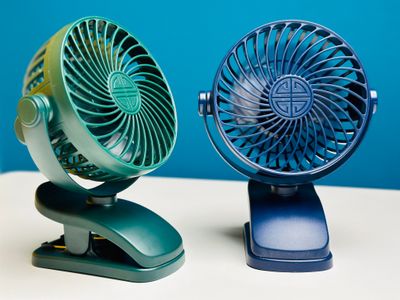 P8 USB Small Handheld Rechargeable Clip Fan – Green Color_img_3