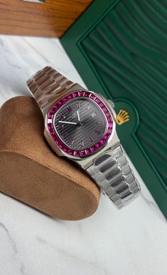 Patek Philippe Nautilus ruby_img_0