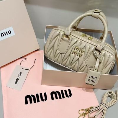 Cross-border New Miu Home BostonWomen's Bag Pleated Bowling Tren..._img_3