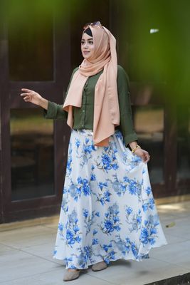 Skirt and Top Two Piece Set_img_0