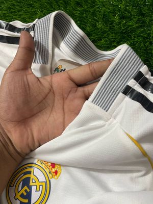 Real Madrid 25/26 Home Kit_img_2
