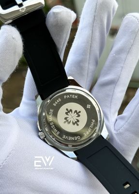 PATEK PHILLIPE AQUANAUT BLACK DIAL SILVER CASE_img_2