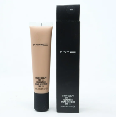 MAC Studio Sculpt SPF 15 Foundation – NW30 (MAC8)_img_0