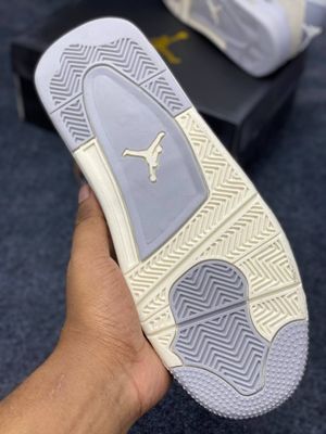 Jordan 4 Retro Frozen Moments_img_4