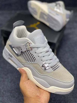 Jordan 4 Retro Frozen Moments_img_1