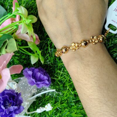 Bulk Sale Price Promotion Different Shape Metal Bracelets_img_1