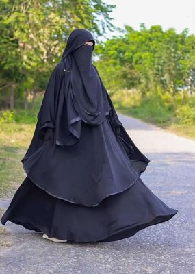 মোহসিনা বোরখা সেট ☺️_img_1