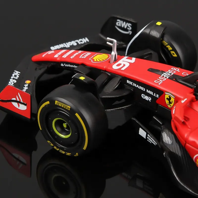 Bburago 1:43 Ferrari F1 Diecast_img_1