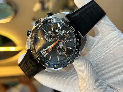 Tag Heuer Anniversary Edition Plain Dial Black Bezel Semi AAA Grade_img_0
