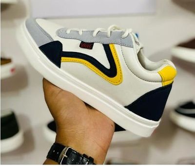 Premium Fashionable Sneaker (NY)_img_3