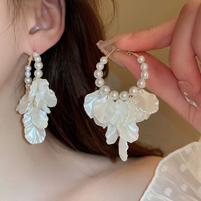Beautiful Pearl Leaf Earrings 🐚🤍_img_3
