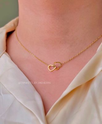 Hugging love neckpiece_img_0