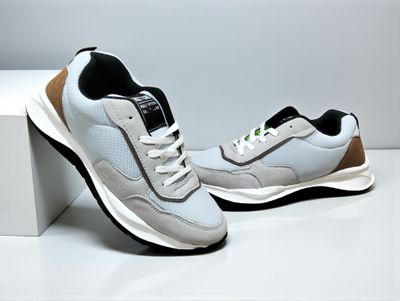 Premium Fashionable Sneakers (ADS-44)_img_3