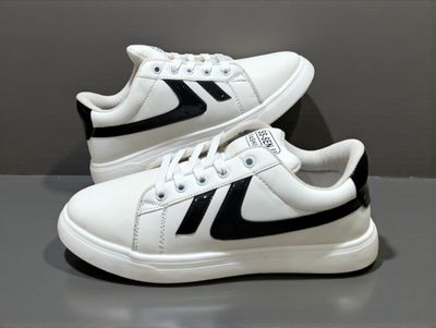 Premium Fashionable Sneaker(WN)_img_3