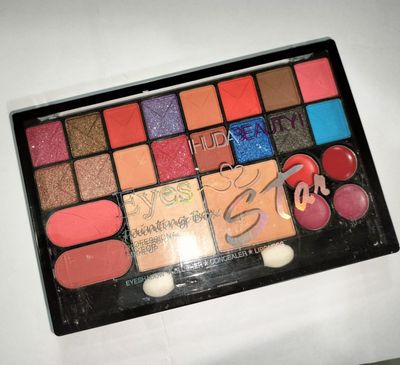 24Huda Girl BEAUTY Swiss Edition Professional Makeup Kit For Girls_img_1