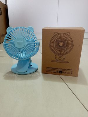 USB Table Fan Mini Wind Power Handheld Clip Fan Desktop Convenient Portable Student Cute Small Cooling Ventilador 360 Rotation_img_0