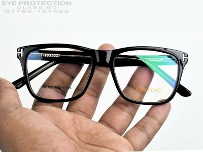 Tom Ford Brand Eyeglass ITALY Design_img_2