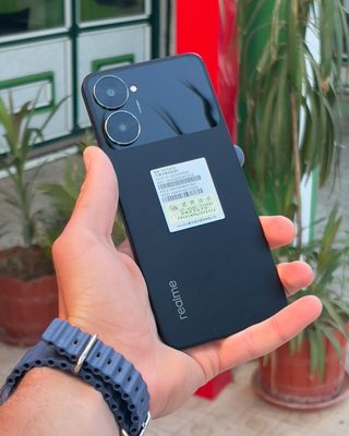 Realme V30_img_1