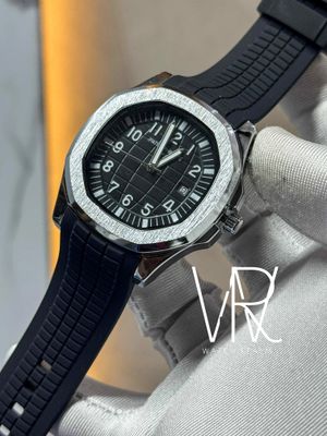 PATEK AQUANAUT BLACK DIAL SILVER CASE_img_0