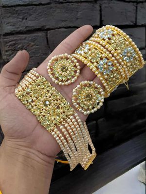 Gorgeous Kundon Neckpace set with  Bangles_img_1