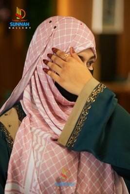 Keffiyeh Hijab (Pink)_img_0