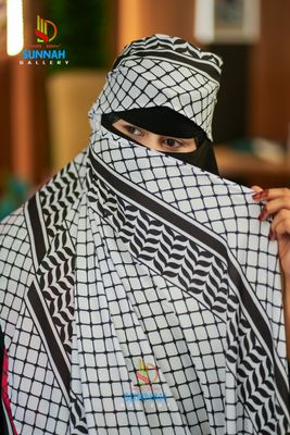 Keffiyeh Hijab (White)_img_0