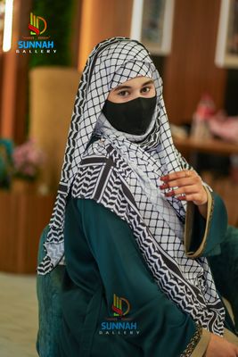 Keffiyeh Hijab (White)_img_3