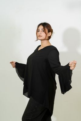 Chic Black Bell Sleeve Top_img_2