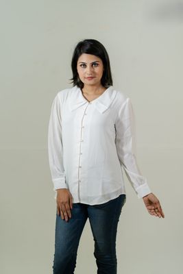Classic White Button-Down Top with Statement Collar_img_2