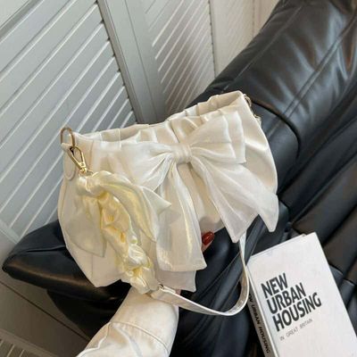 Niche bag women's small bag 👜New styel white pleated Colud bow_img_3