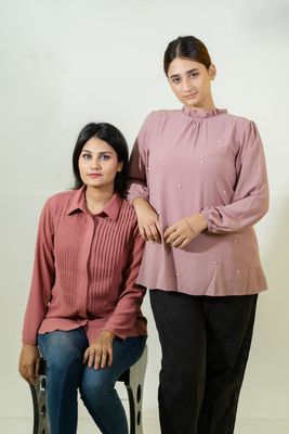 Elegant Pink Ruffled Top with Pearl Details_img_9