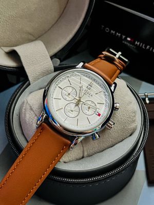 Tommy Hilfiger Mustard Belt White Dial With Silicone Strap_img_0