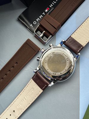 Tommy Hilfiger Chocolate Belt White Dial With Free Silicone Strap AA Grade_img_4