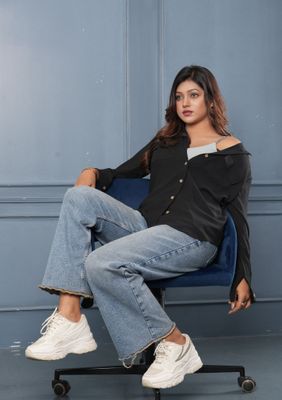 Casual Black Button-Down Shirt_img_0