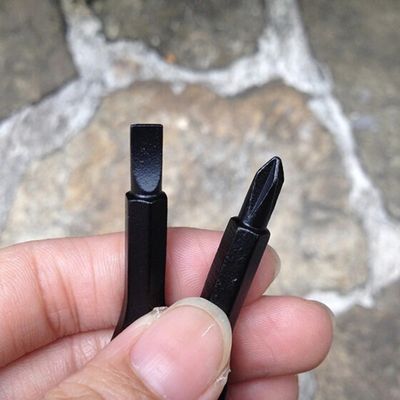 1 Set Stainless Steel Mini EDC Multifunction Screwdriver Key Shape Slotted Screwdrivers Keychain Pocket Repair Tool_img_1