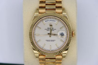 ROLEX | DAY-DATE WHITE MOTIF DIAL | 228238 | European Grade_img_0