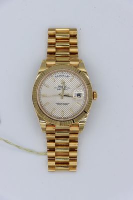 ROLEX | DAY-DATE WHITE MOTIF DIAL | 228238 | European Grade_img_3