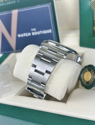 Rolex Explorer II - White Dial - 226570 - Steel- 2023_img_3