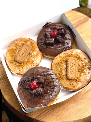 Royale Twins donut box_img_4